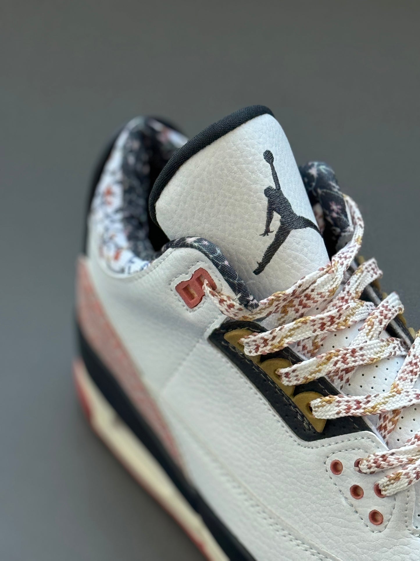 Air Jordan 3 Vintage Floral