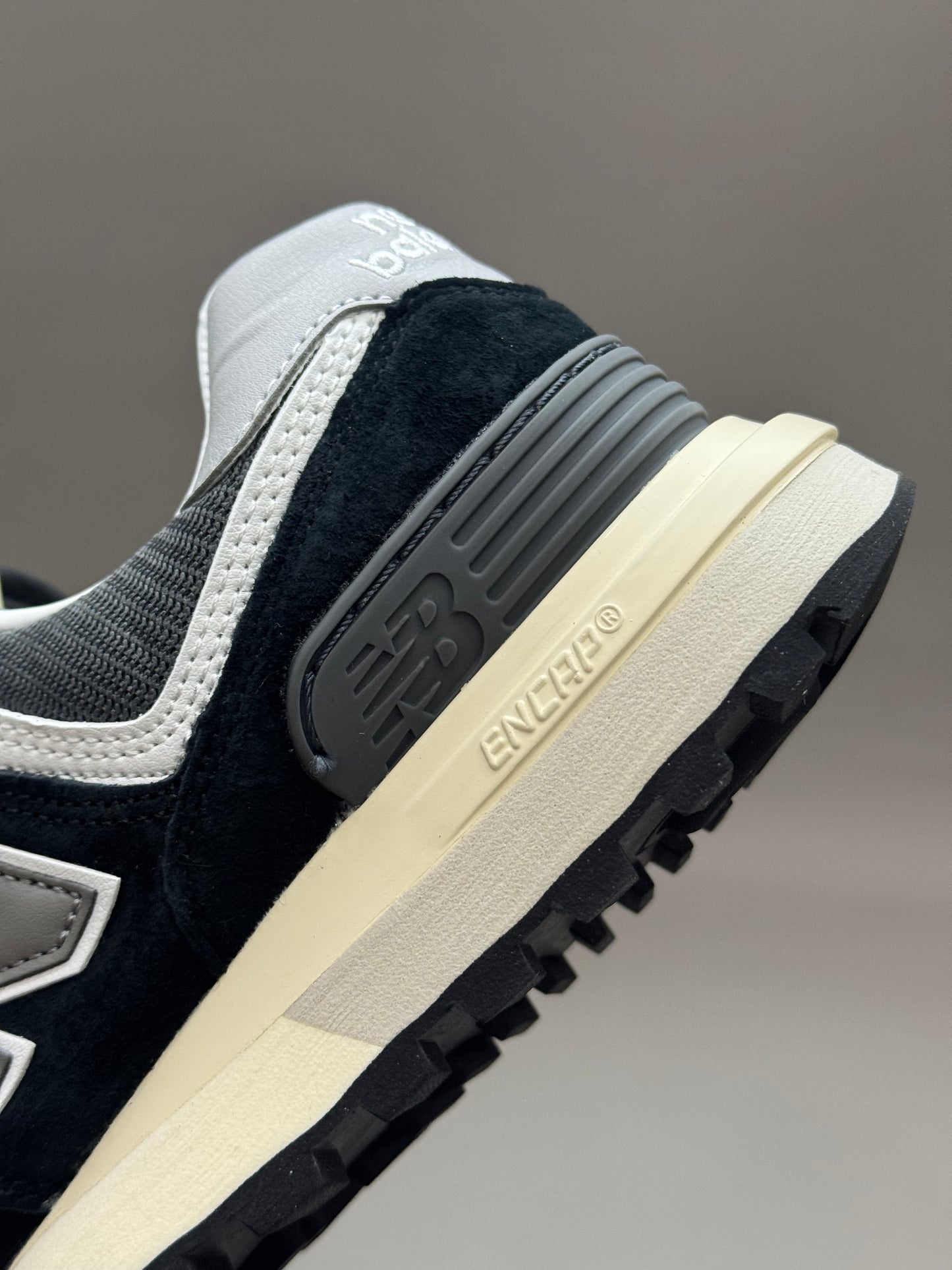 New Balance 574