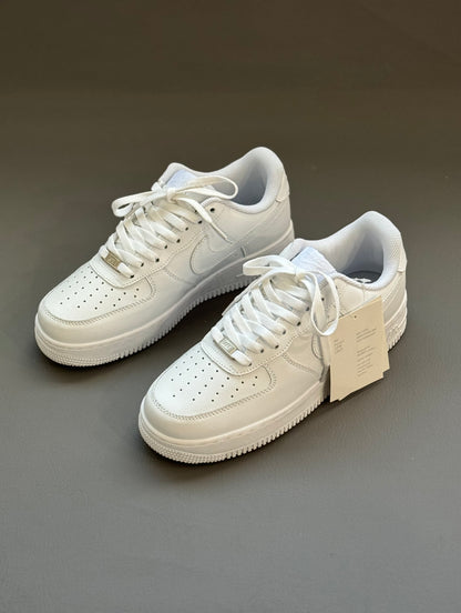 Nike Air Force 1 White