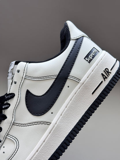 Nike Air Force 1 x Supreme
