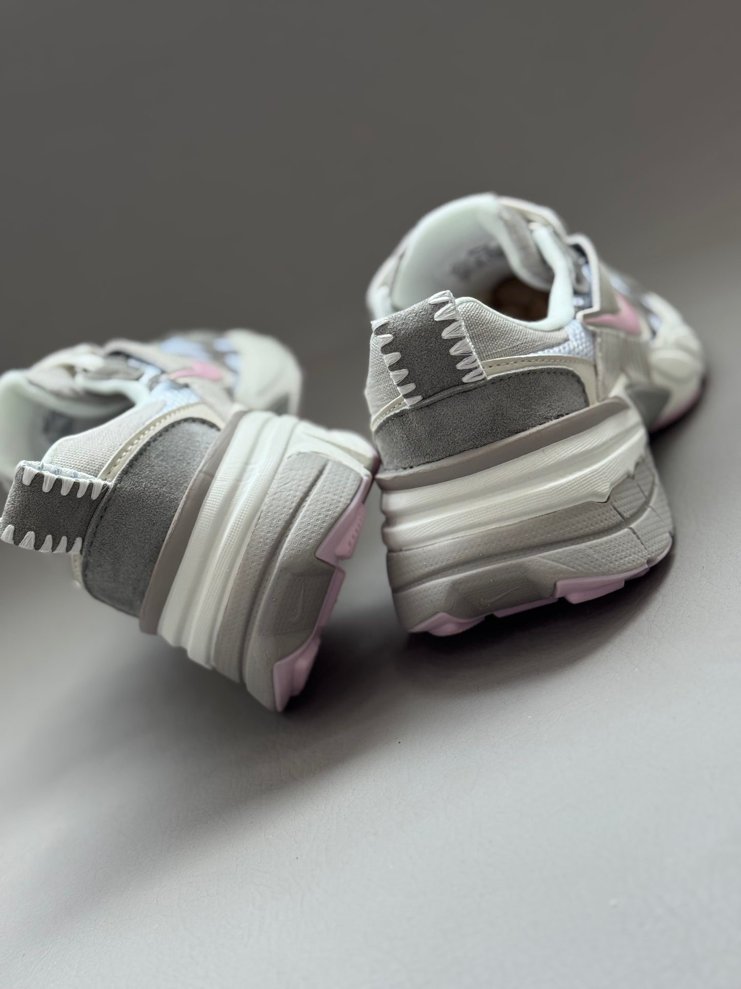 Nike V2K