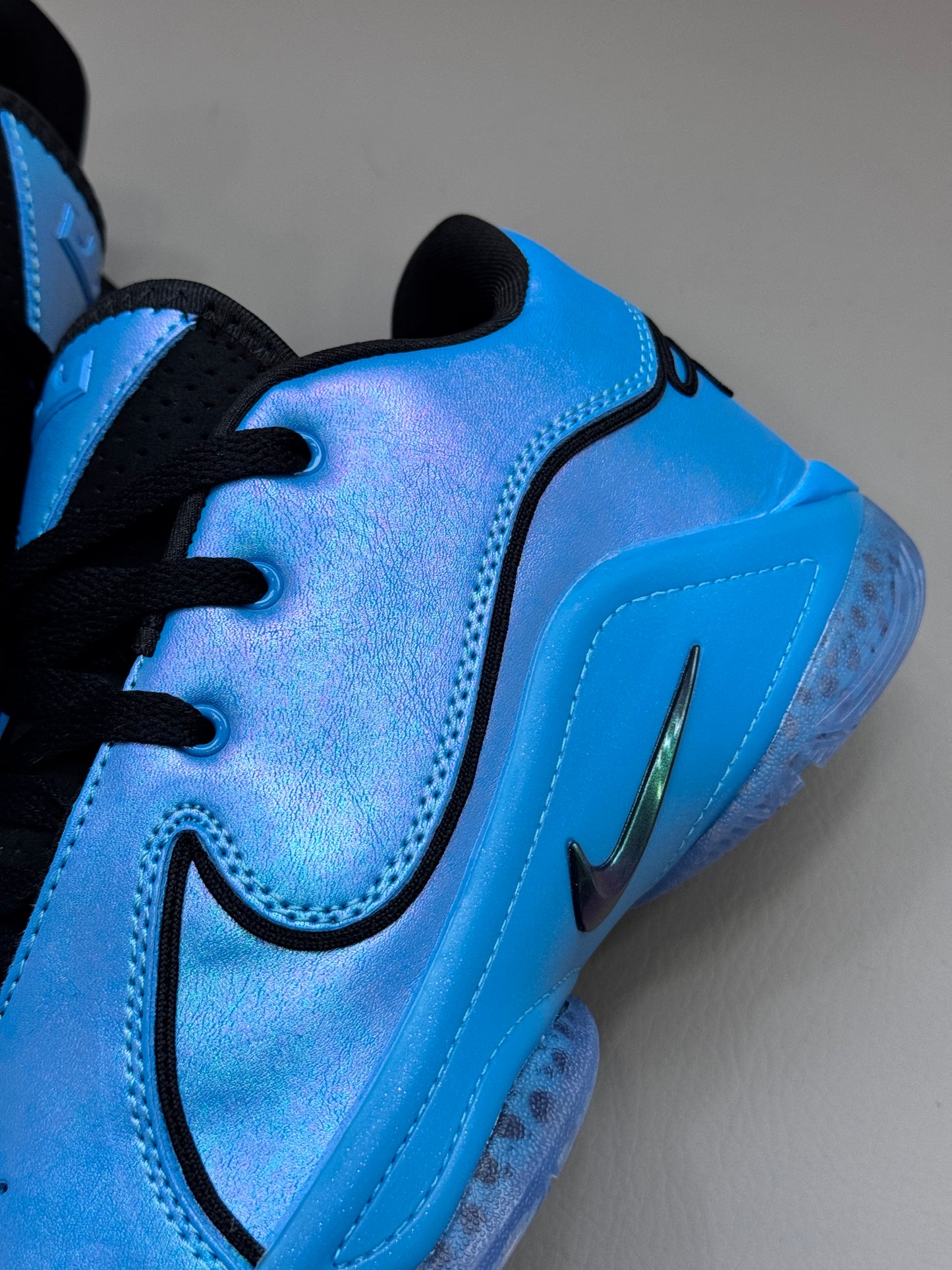 Niek LeBron 22