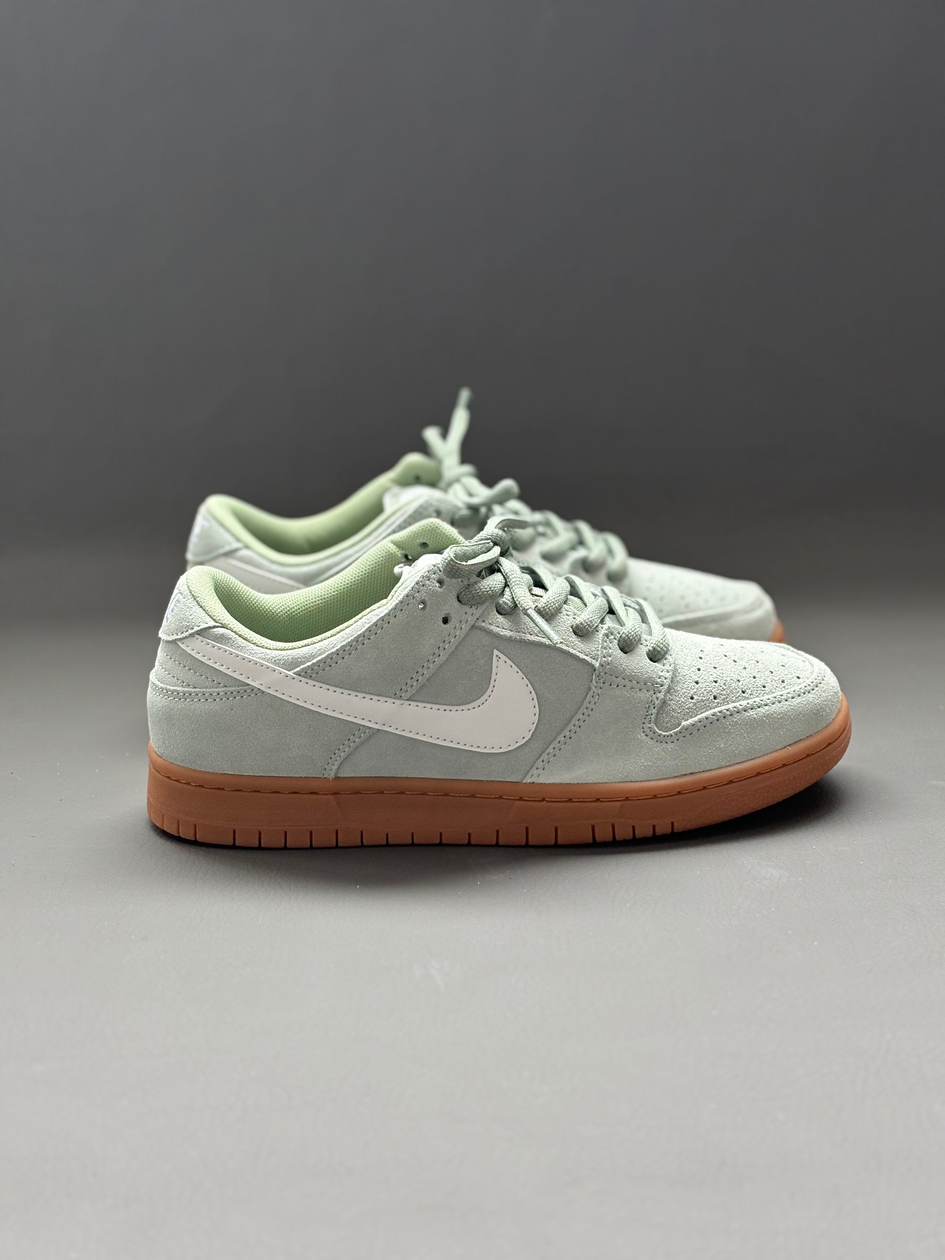 Nike SB Dunk Low, Island Green Gum - Main Image