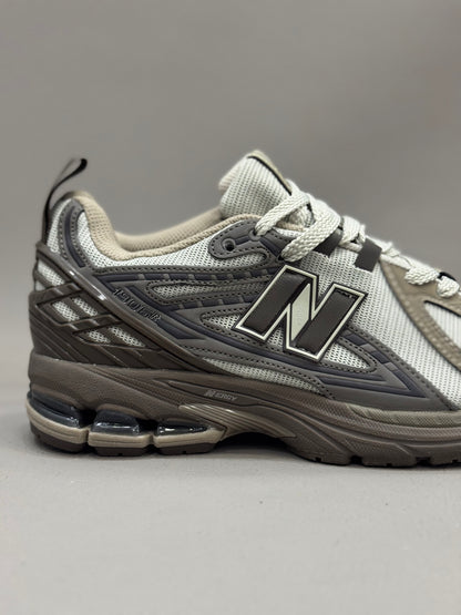 New Balance 1906R