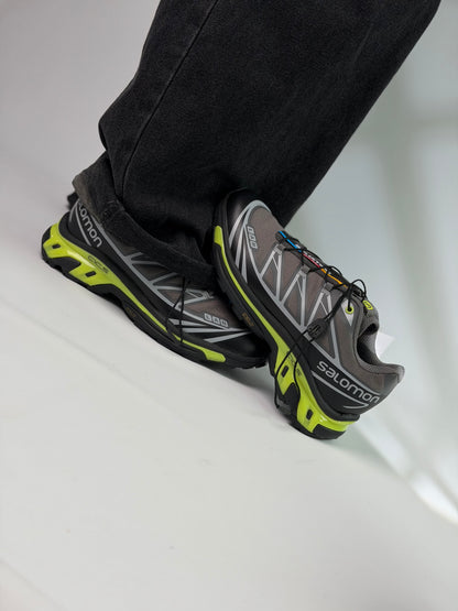 Salomón XT-6
