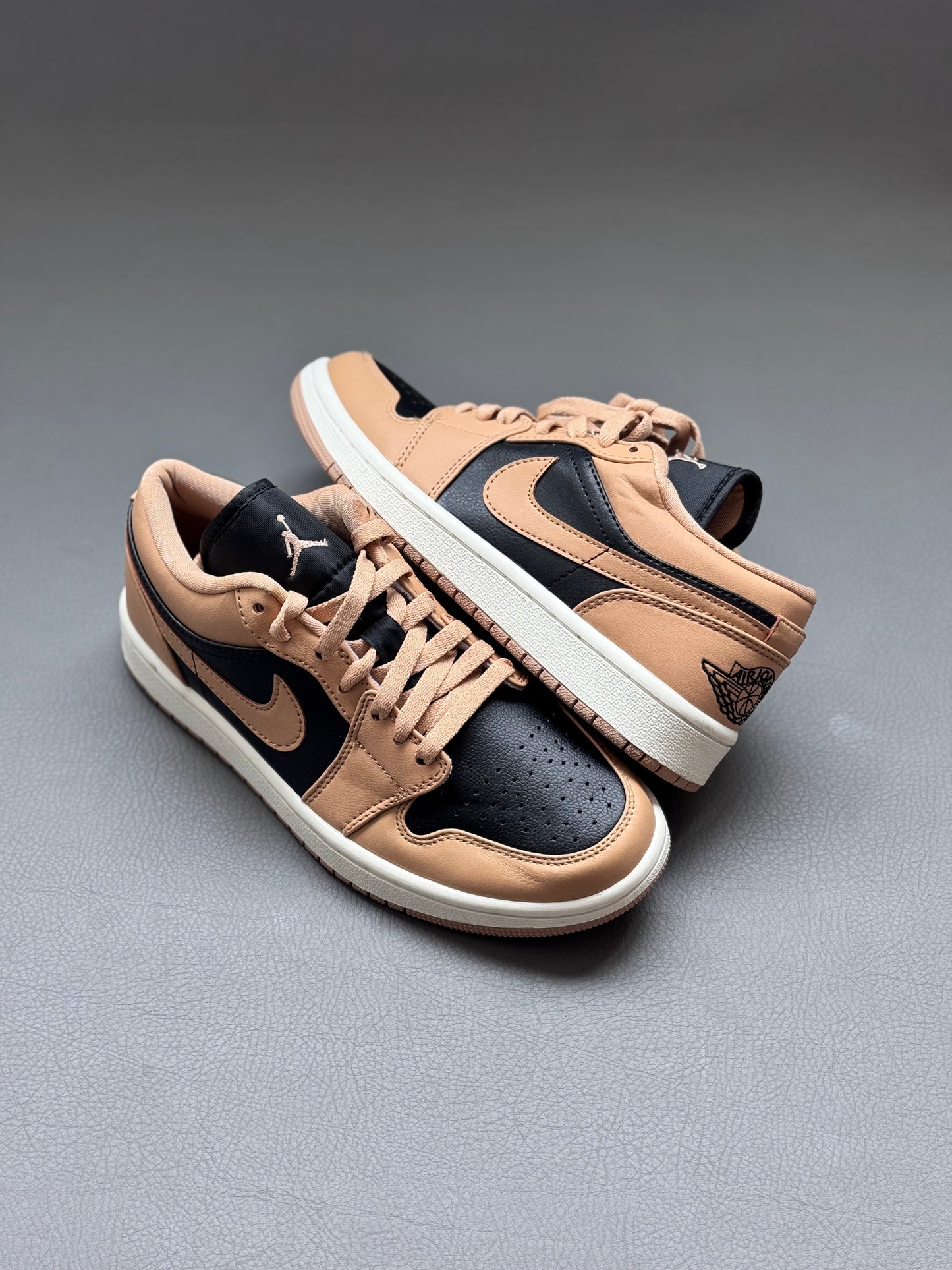 Jordan 1 Low Desert Black