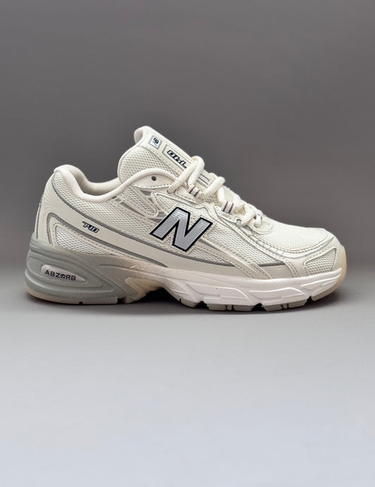 New Balance 740v2