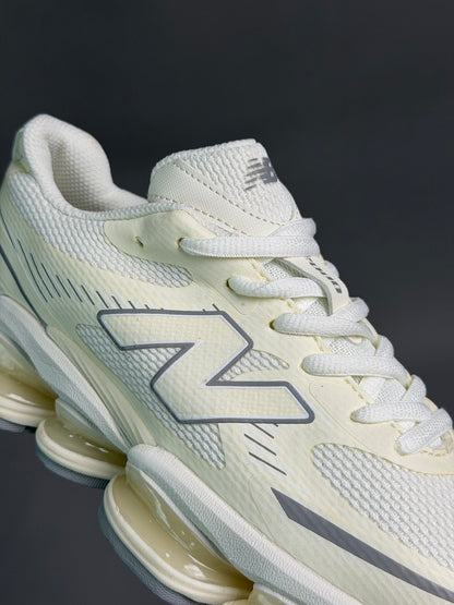 New Balance 2000