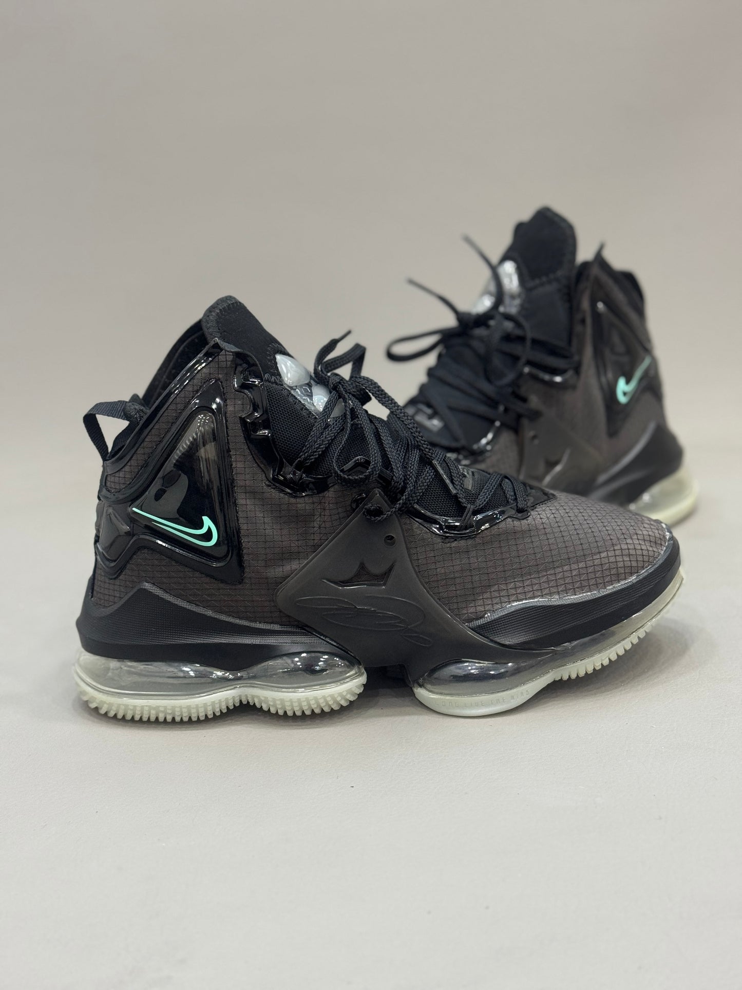 Nike LeBron 19 Black Anthracite G