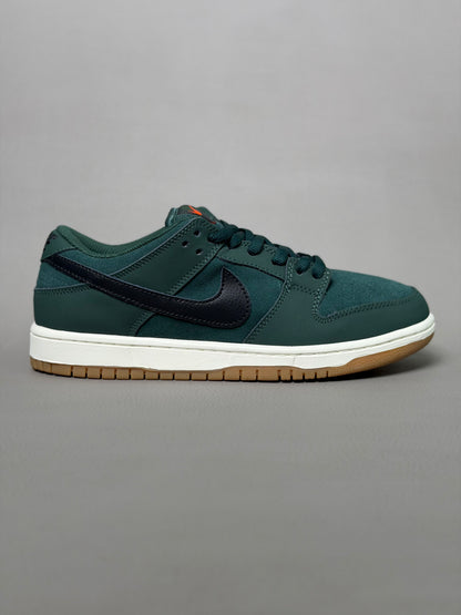 Nike SB Dunk Low