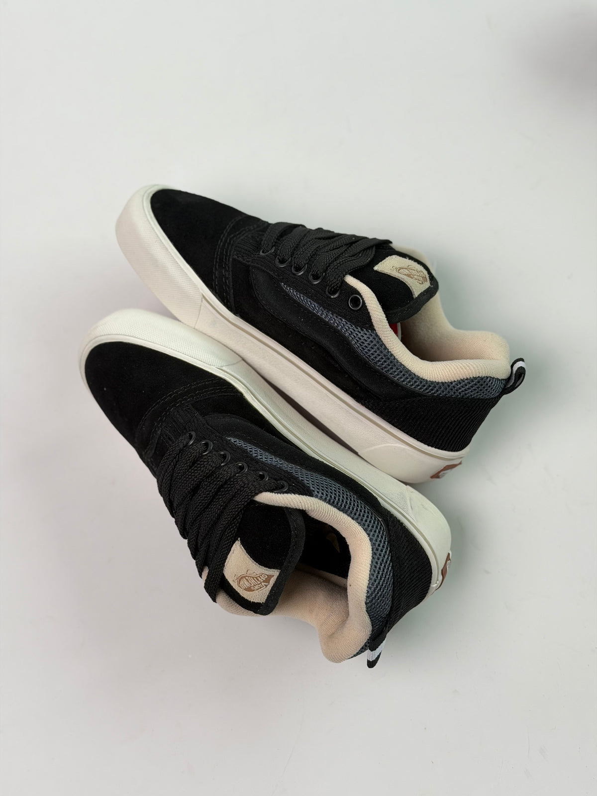 Vans Knu