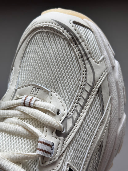 New Balance 740v2