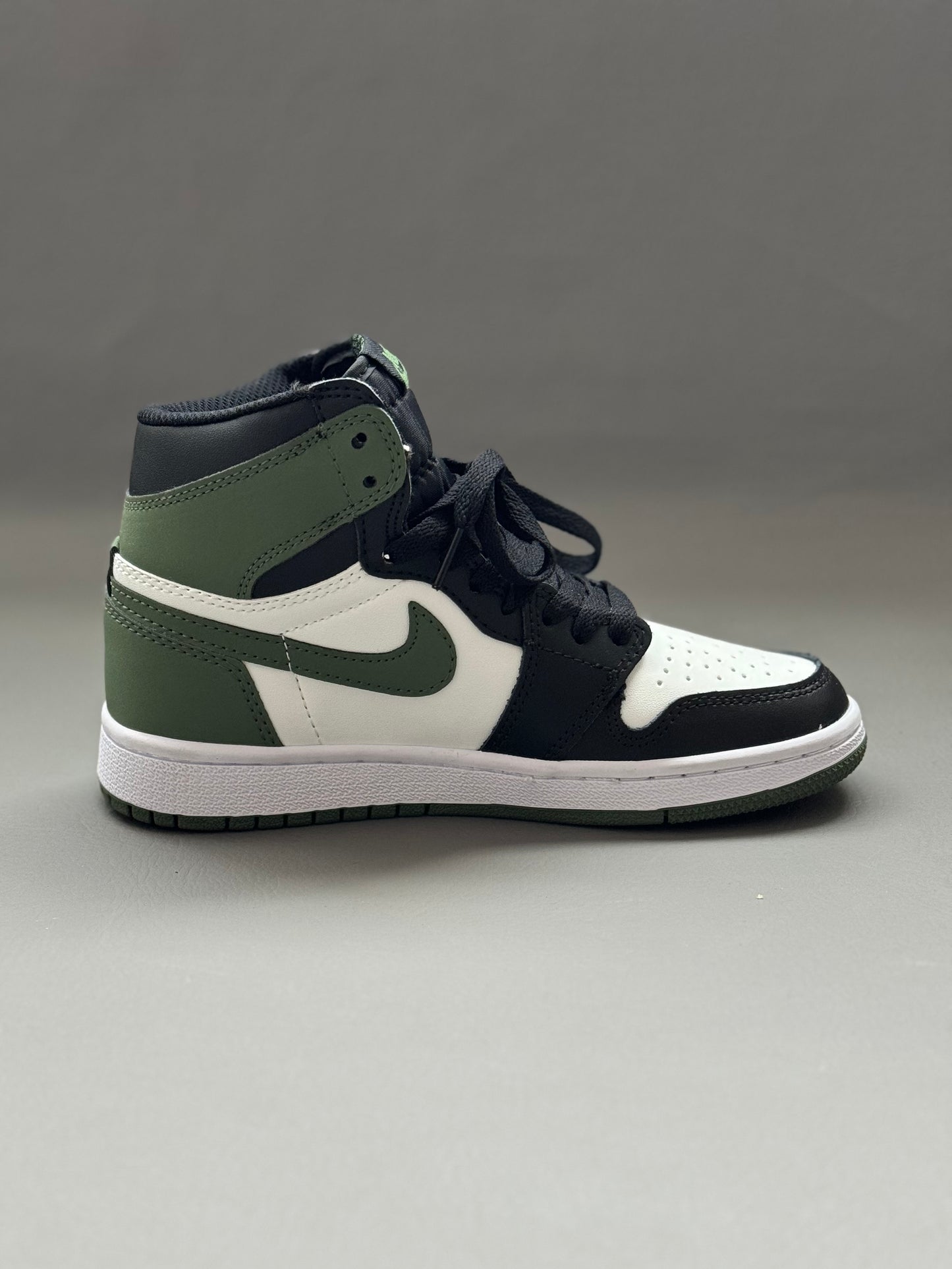 Air Jordan 1 Clay Green