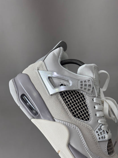 Air Jordan 4 Frozen