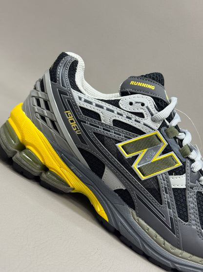 New Balance M1906