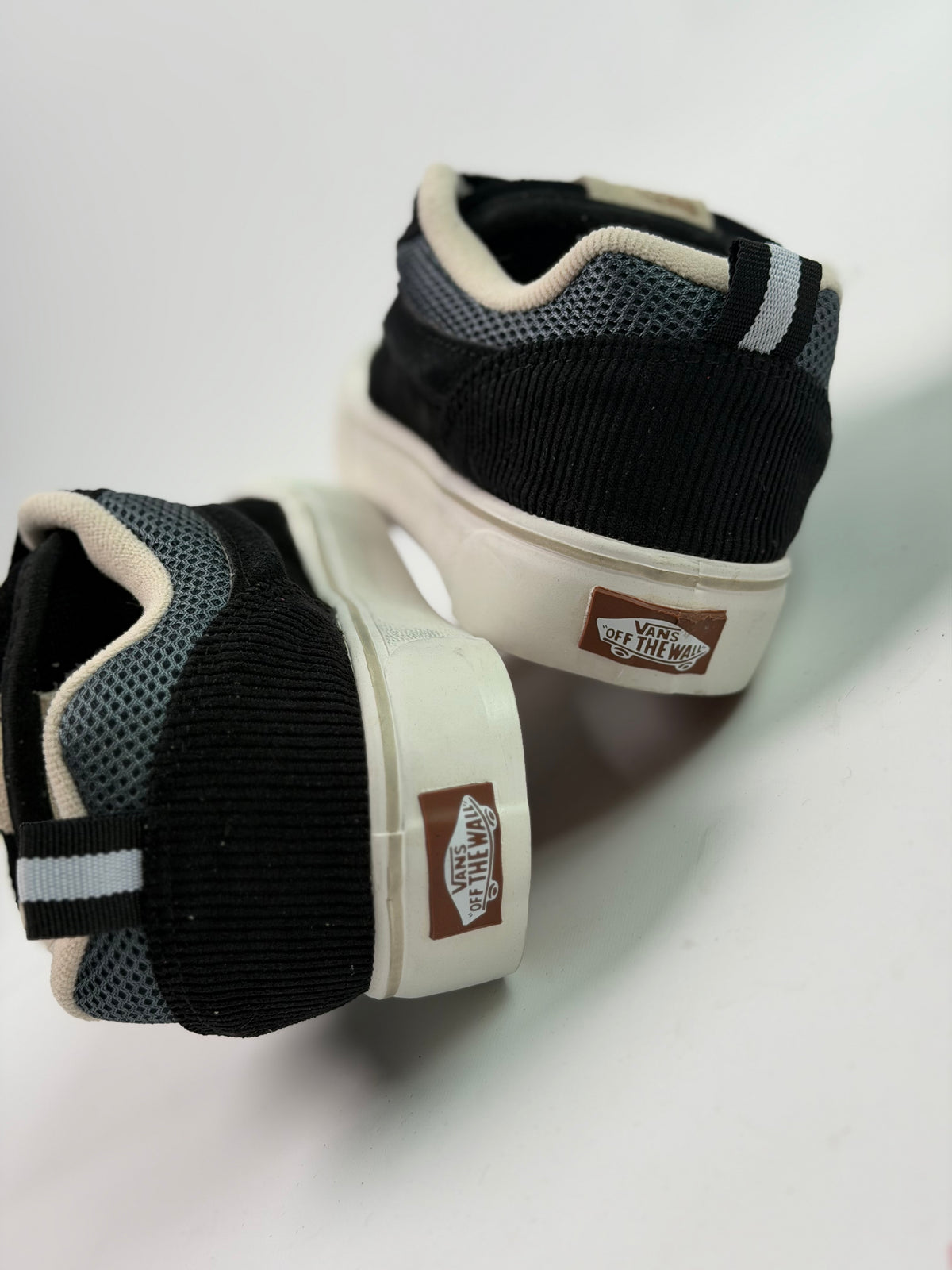Vans Knu