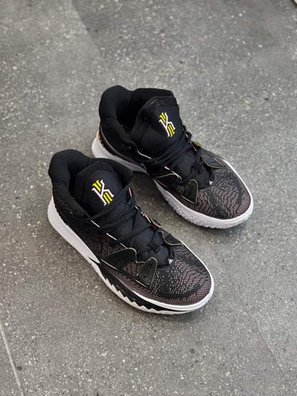 Nike Kyrie 7