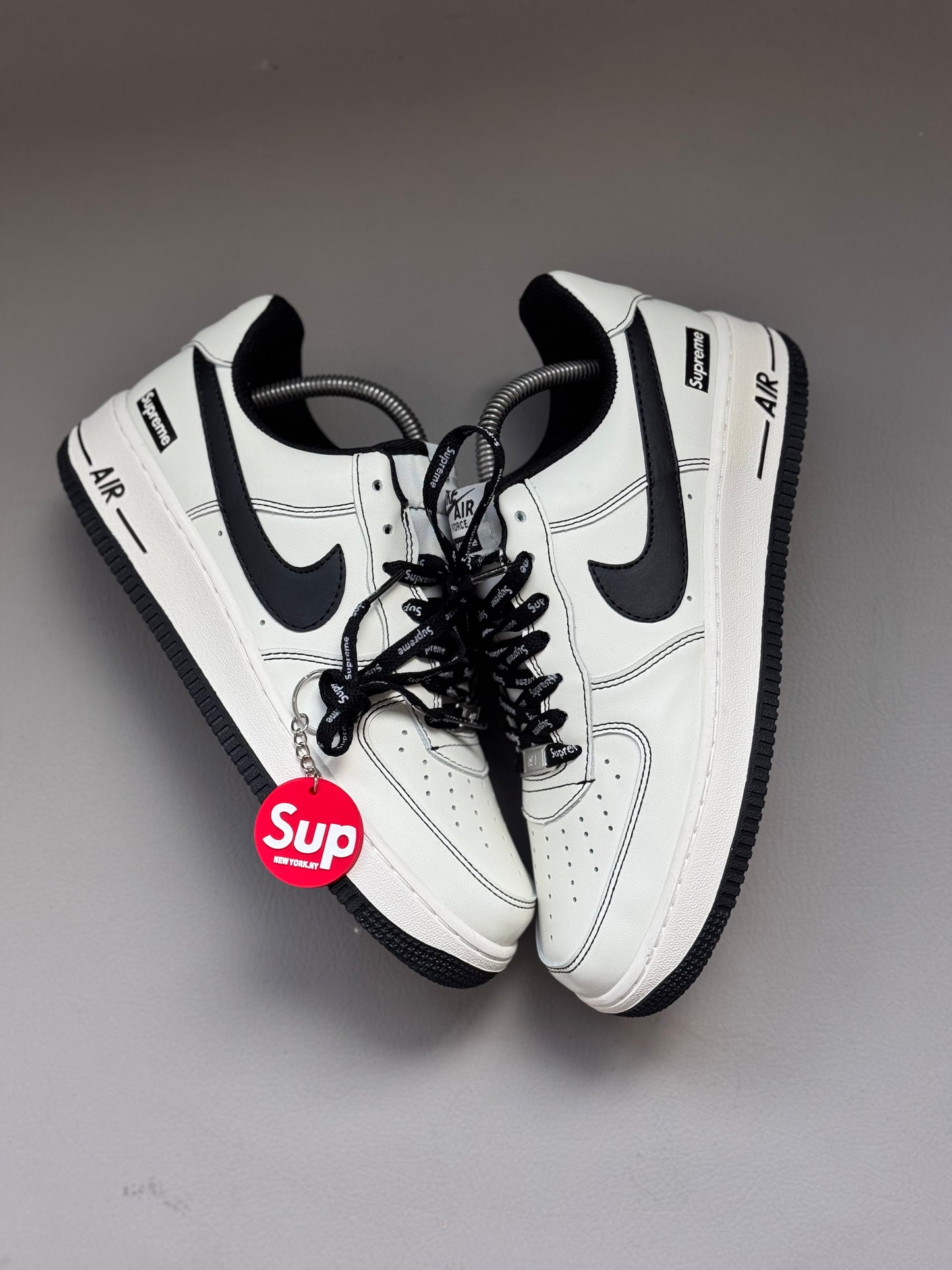 Nike Air Force 1 x Supreme