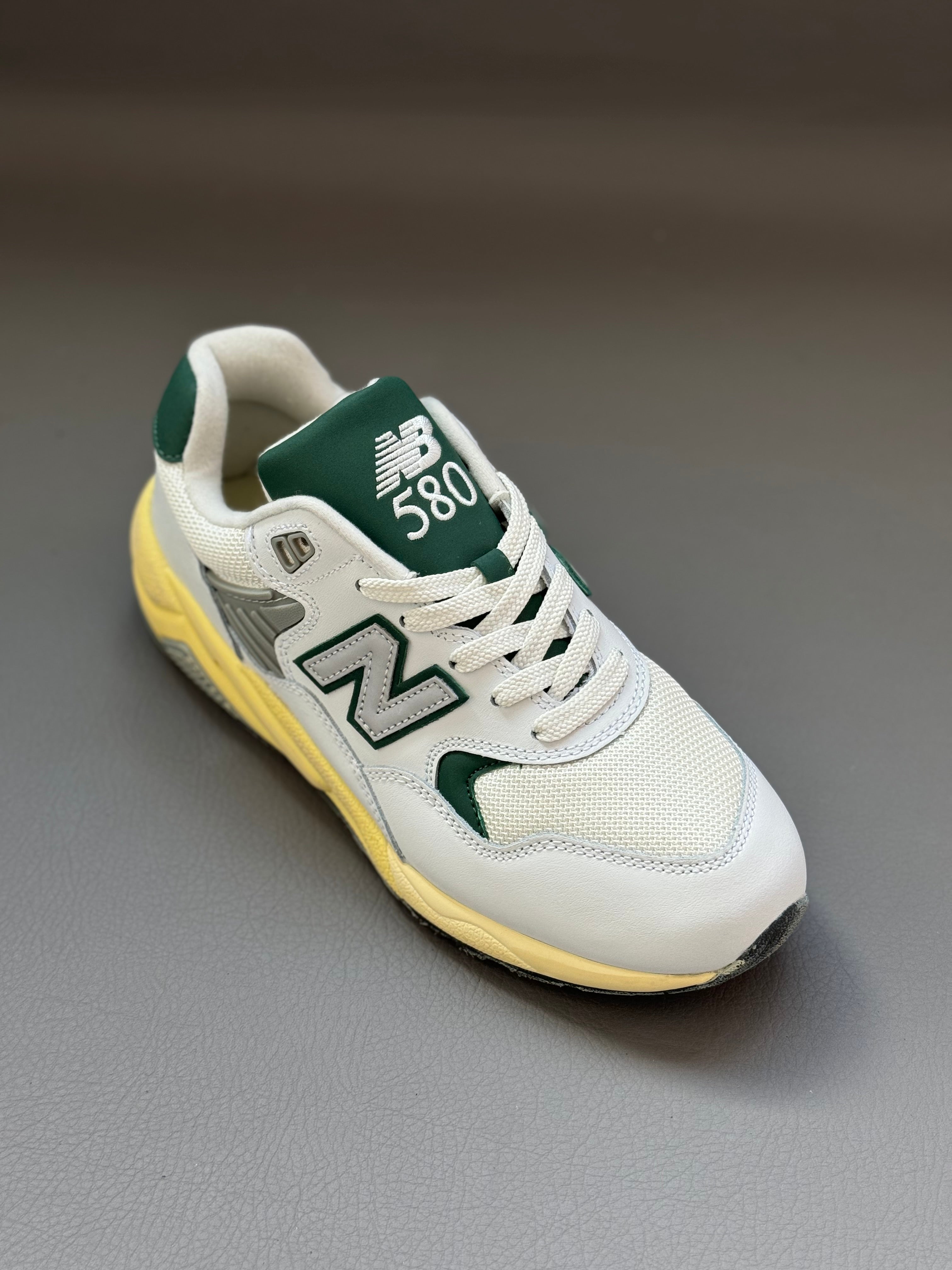 New Balance 580 LOCKERSTREET