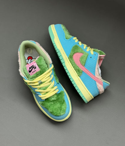 Nike Dunk Low x Verdy