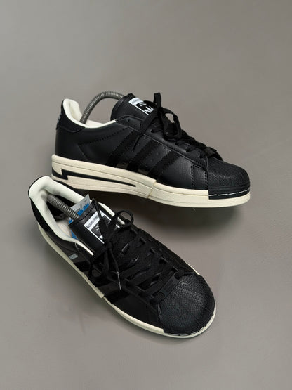 Adidas SuperStar Neighbor