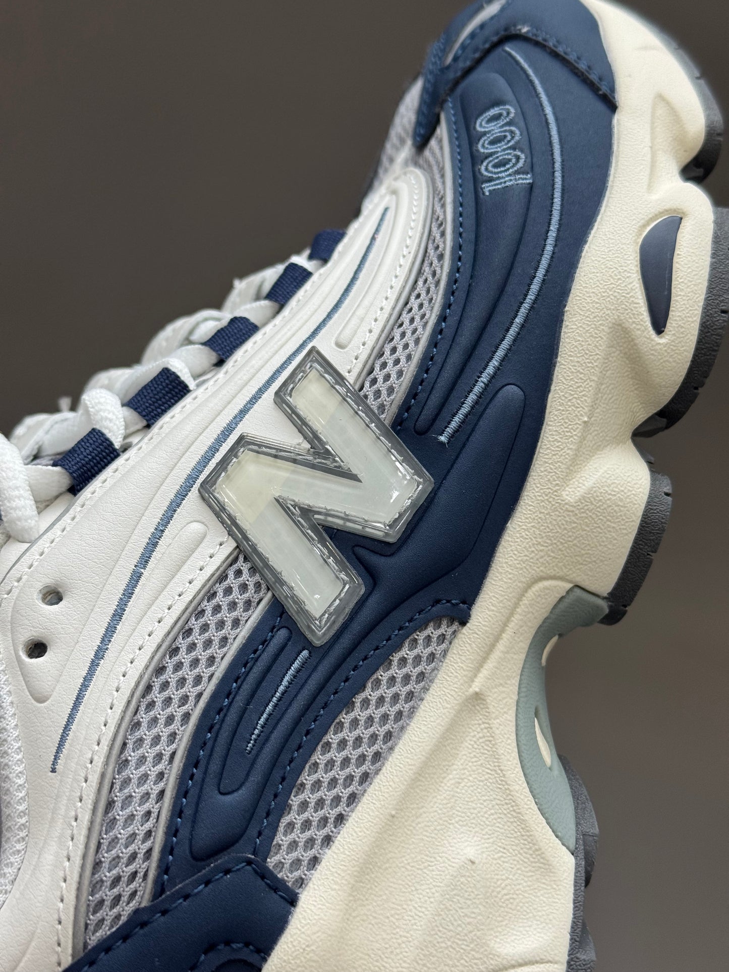 New Balance 1000