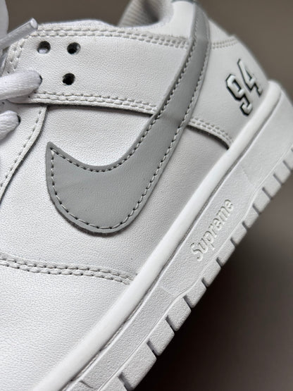 Nike Dunk Low x Supreme