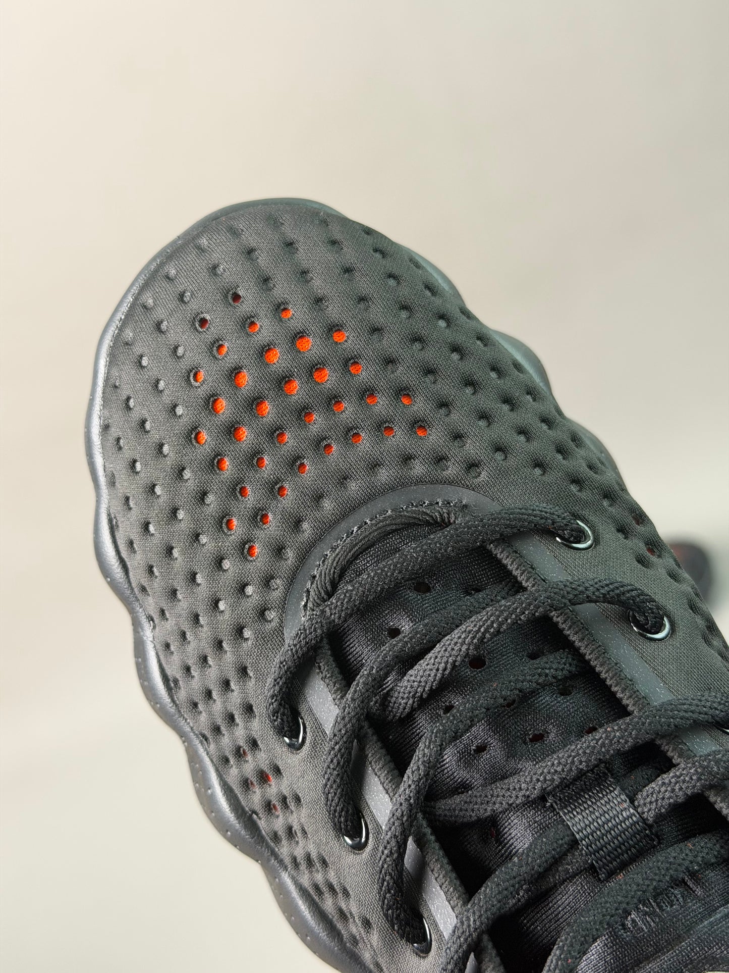 Nike Mind 002