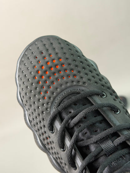Nike Mind 002