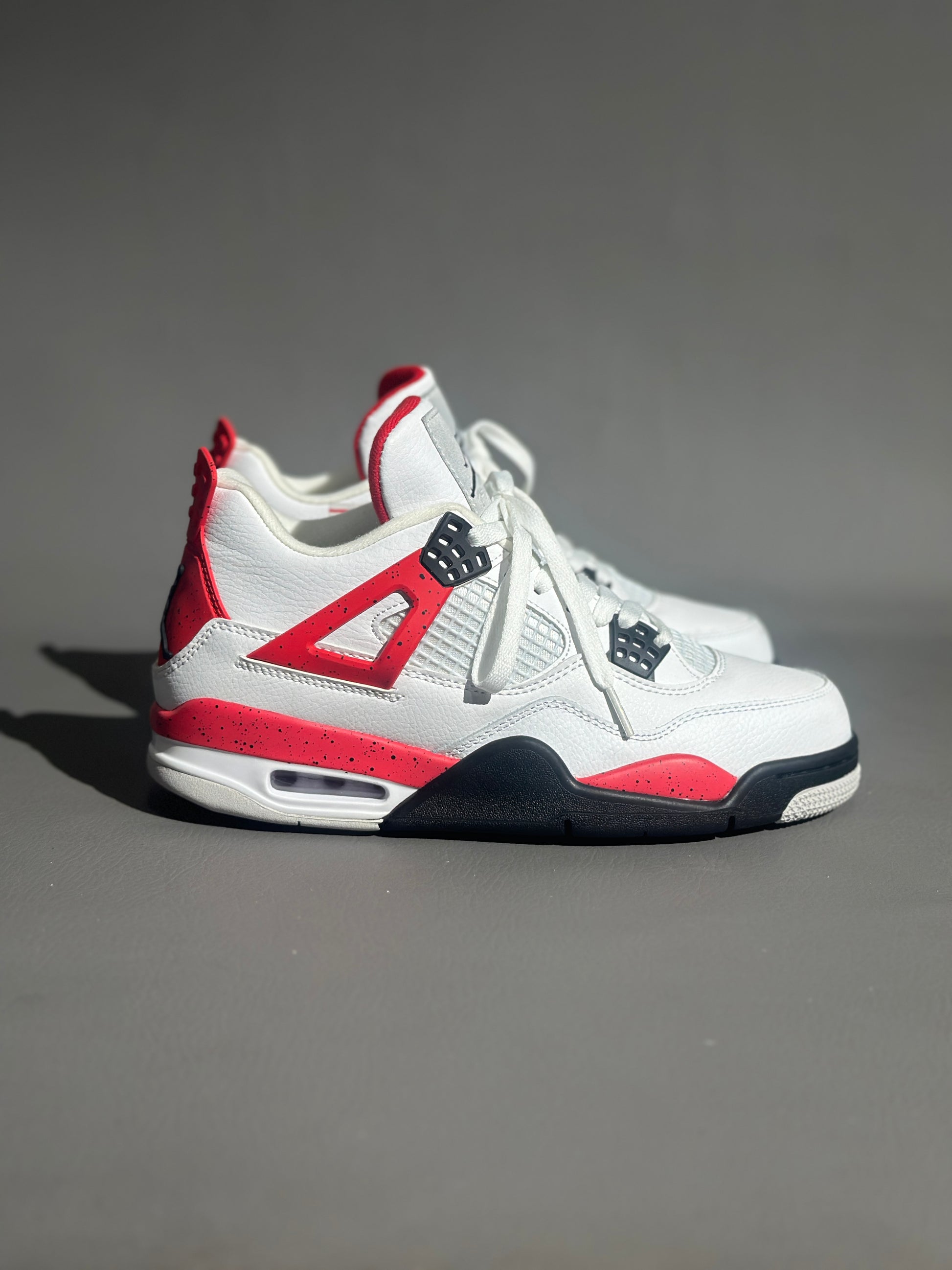 Air Jordan Red Cement – LOCKERSTREET