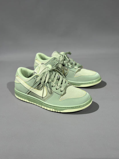 Nike Dunk Low Oli Green