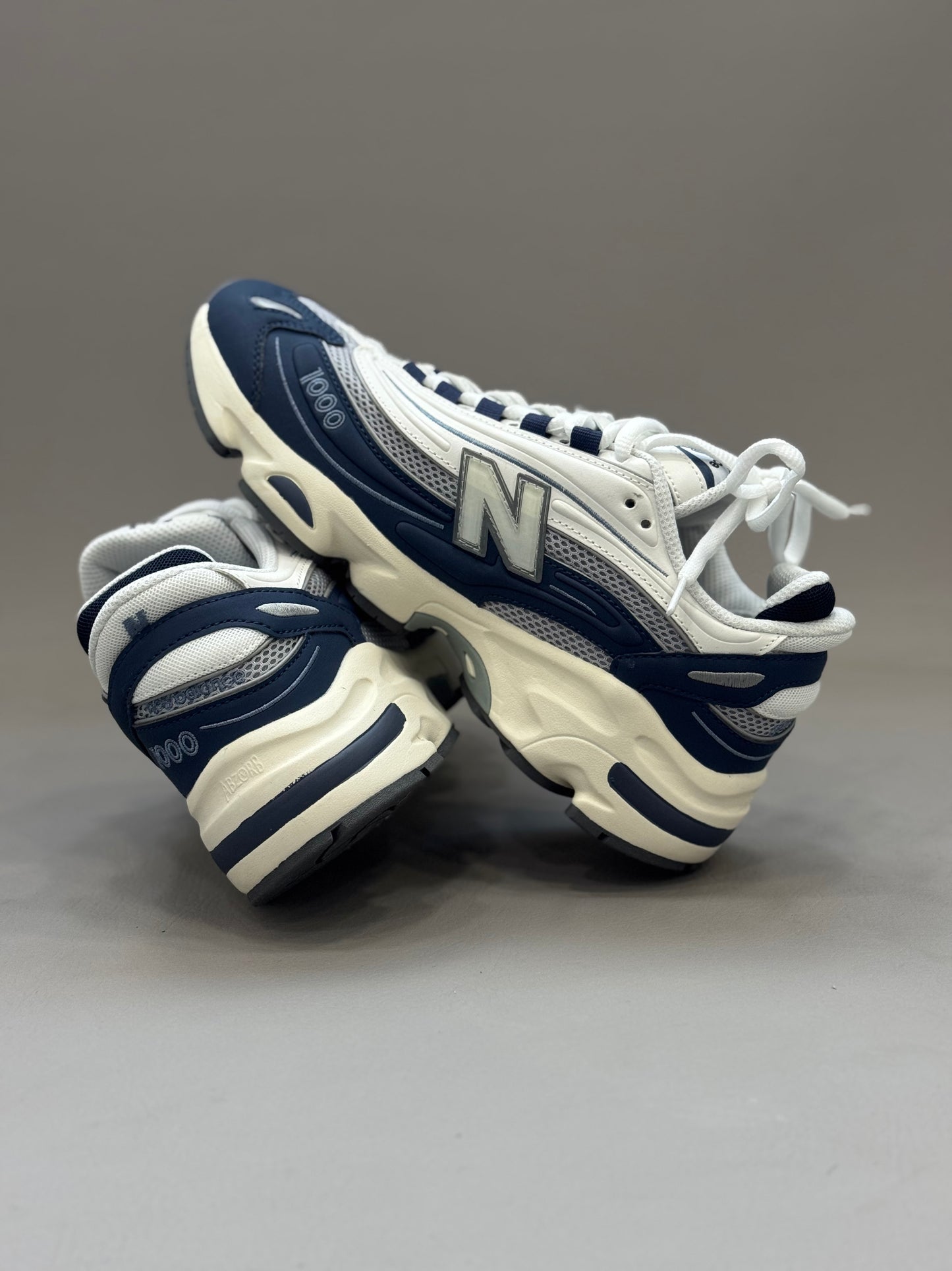 New Balance 1000