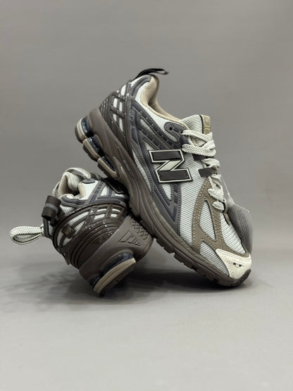 New Balance 1906R