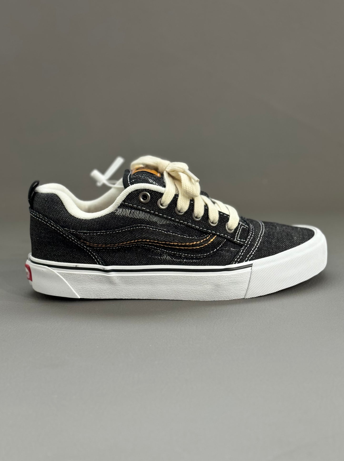 Vans Knu