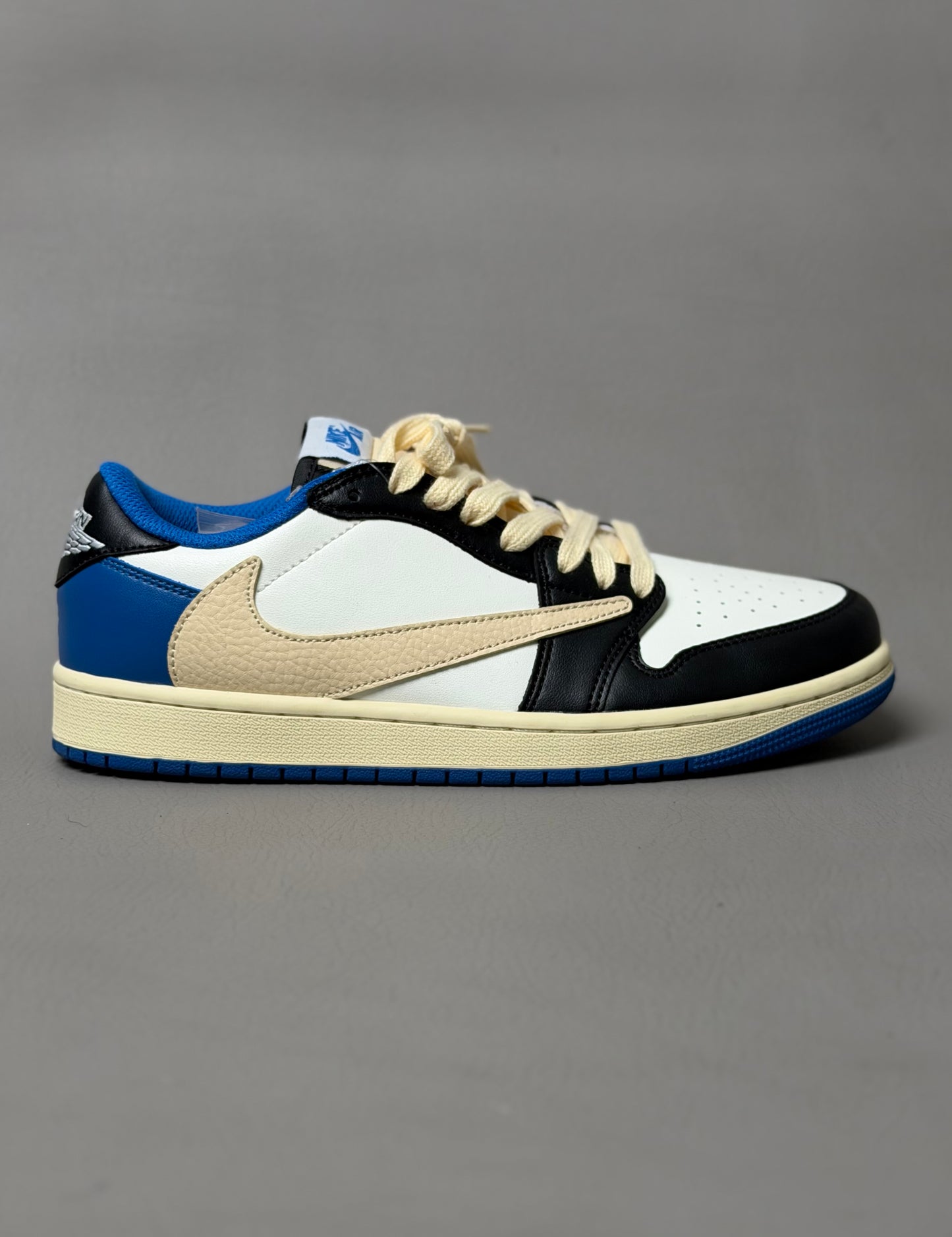 Air Jordan 1 Low x Travis