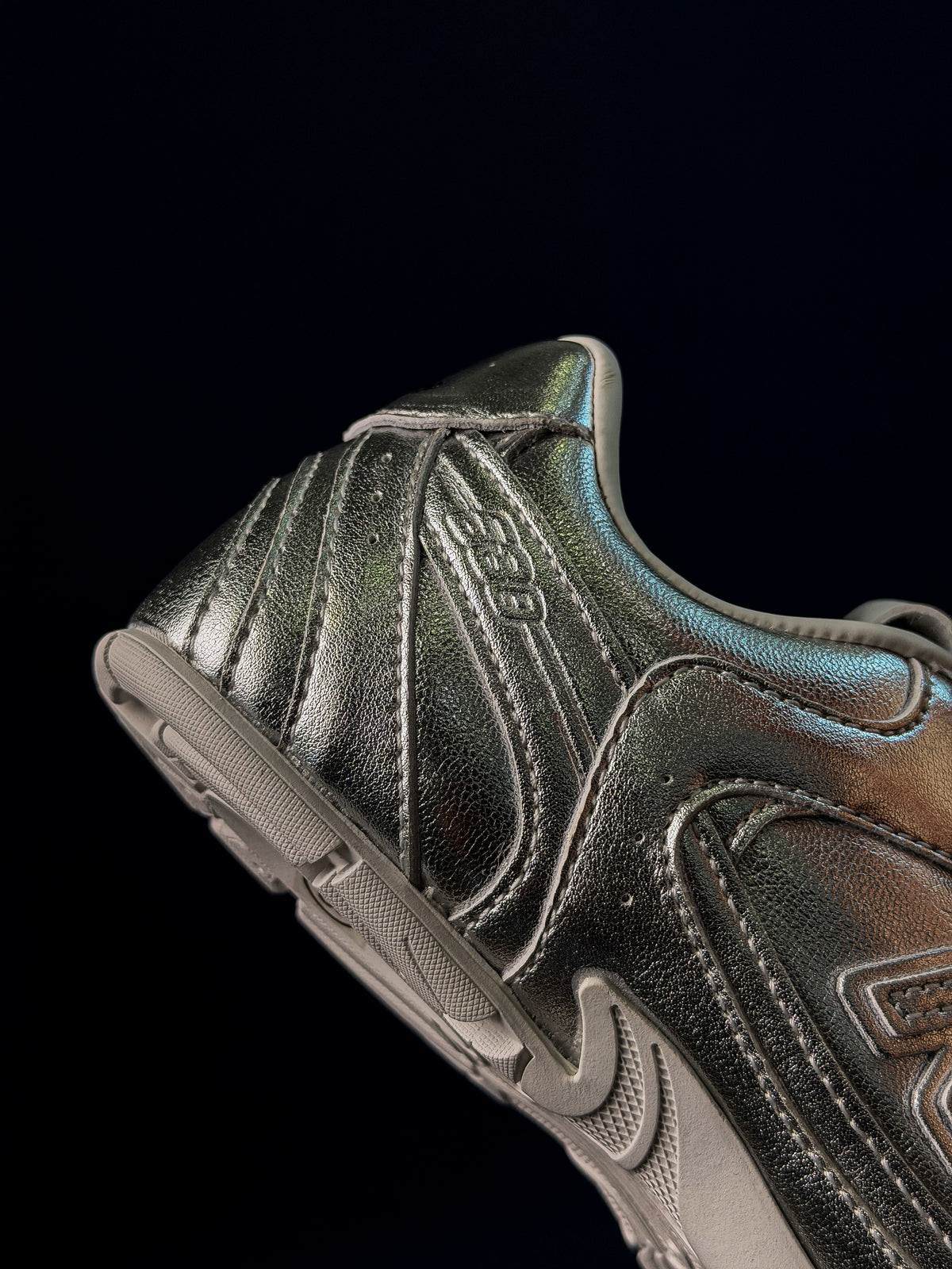 New Balance 204L Miu Miu