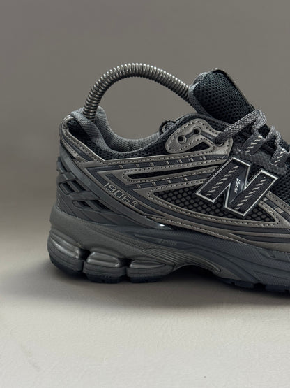 New Balance 1906R