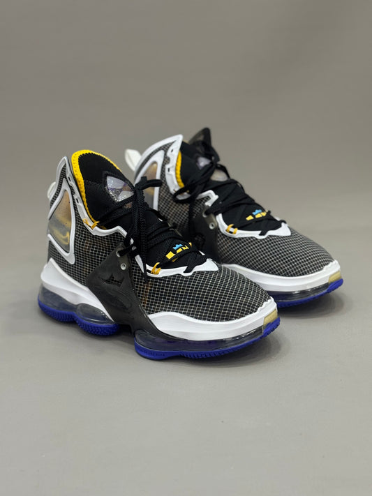 Nike LeBron 19 Hardwood