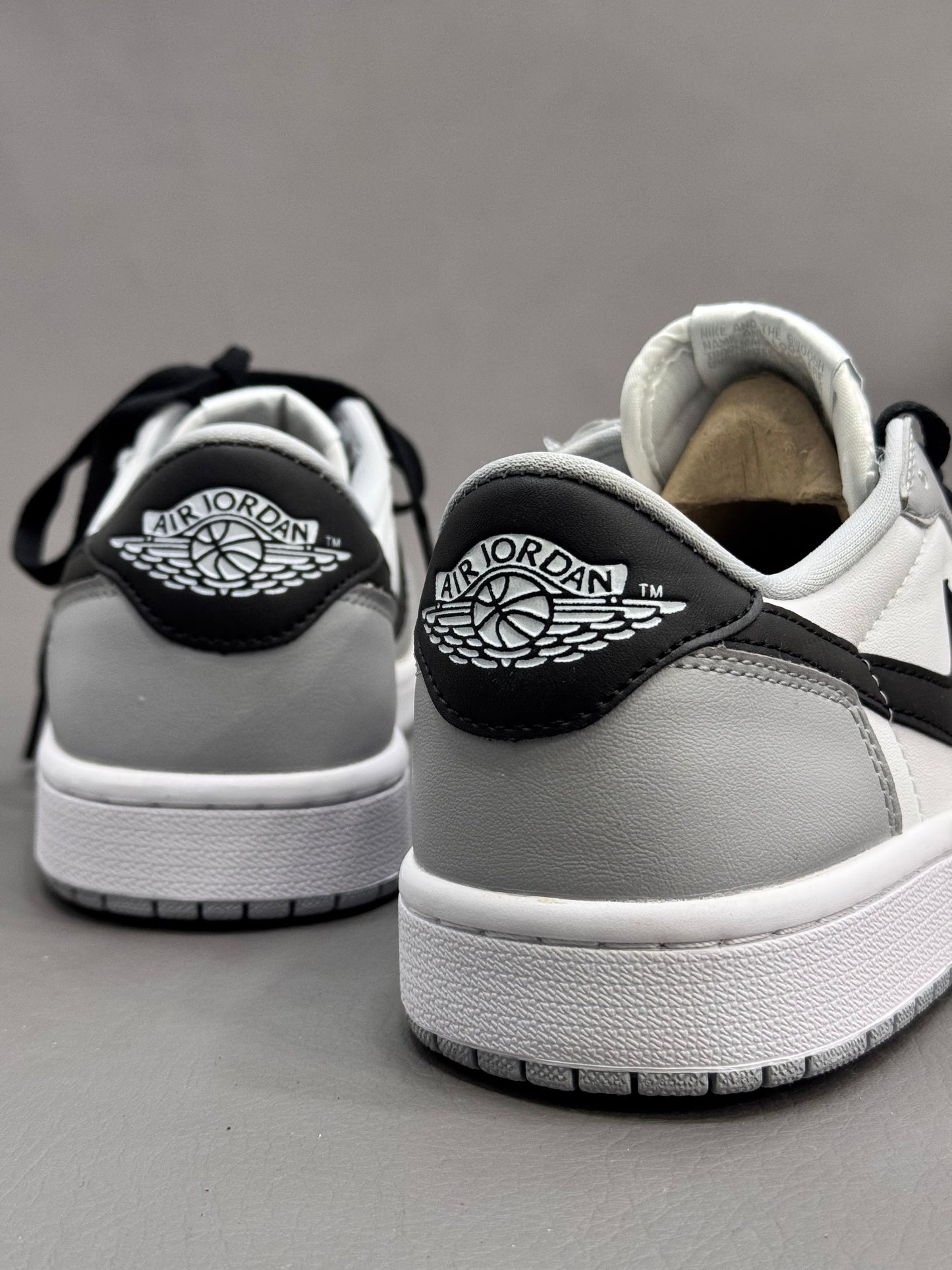 Jordan 1 Low Barons