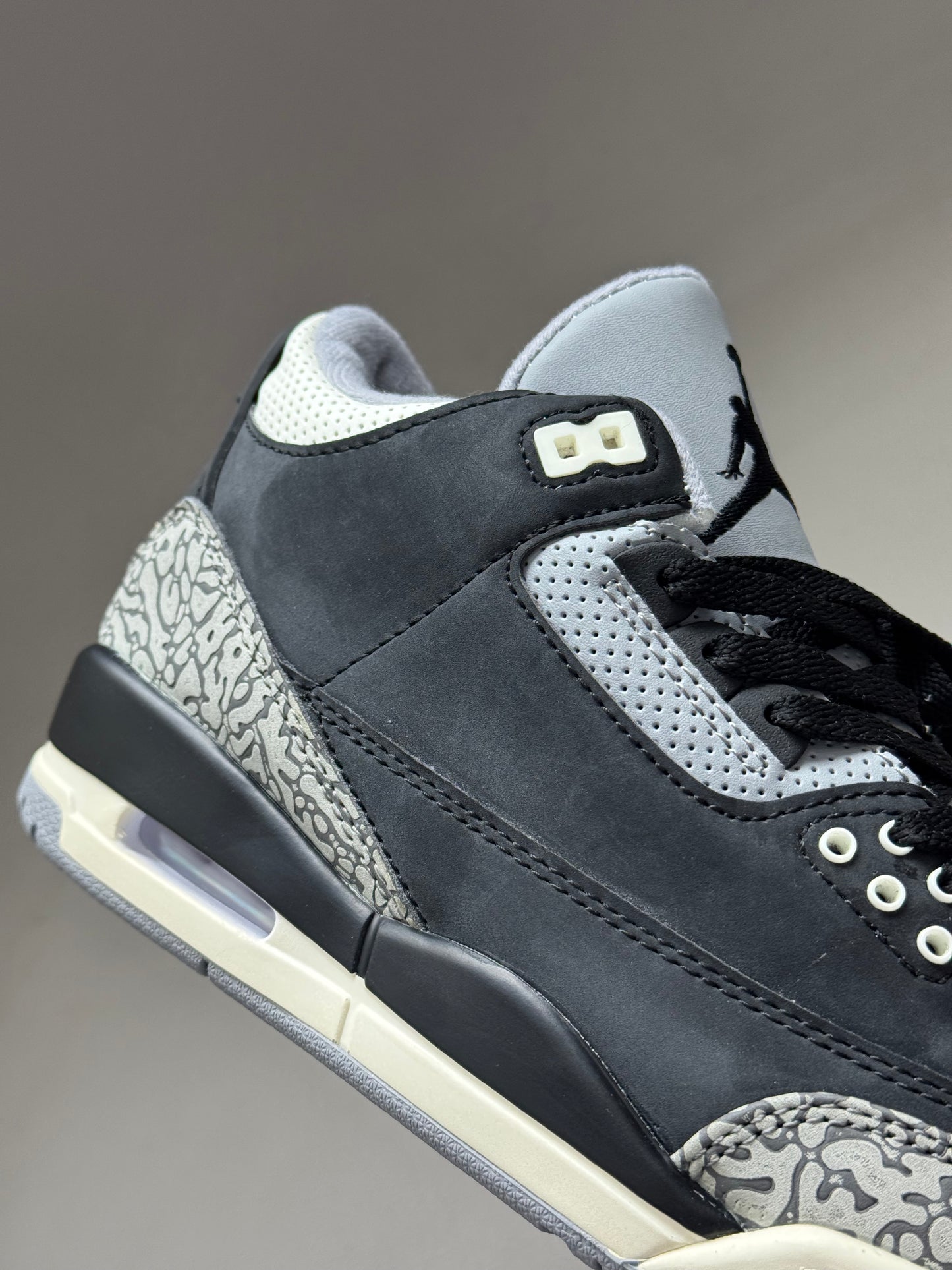 Air Jordan 3 Off Noir