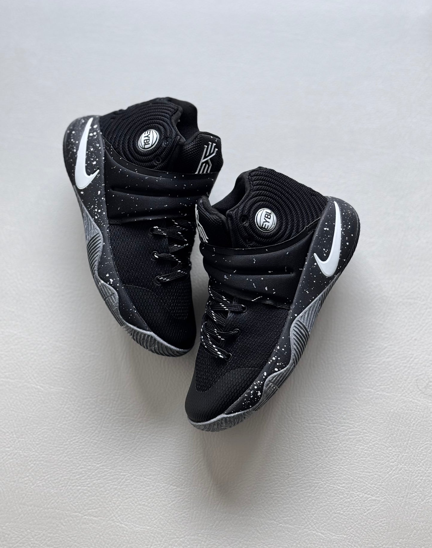 Nike Kyrie 2