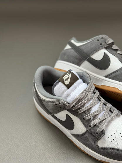 Nike Dunk Low Smoke Grey Gum 3M Swoosh