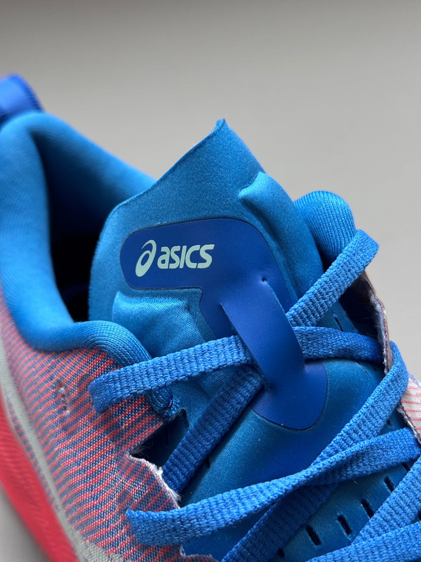 Asics Superblast Diva Pink