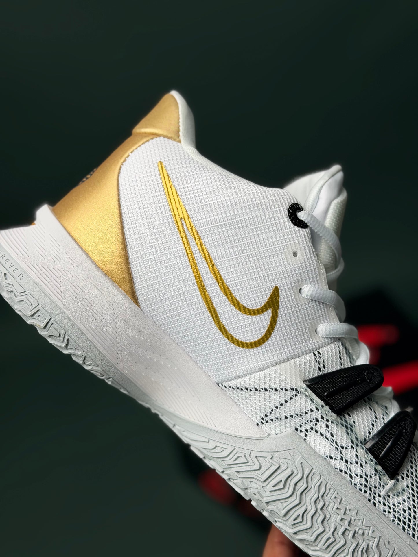 Nike Kyrie 7