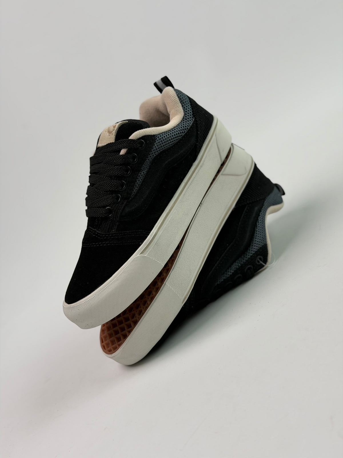 Vans Knu