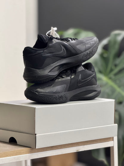 Nike Sabrina 2