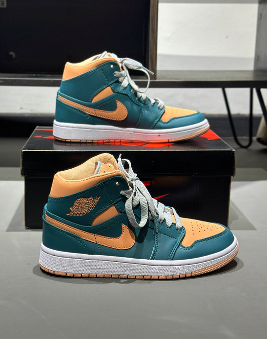 Air Jordan 1 Mid Dark Teal Green