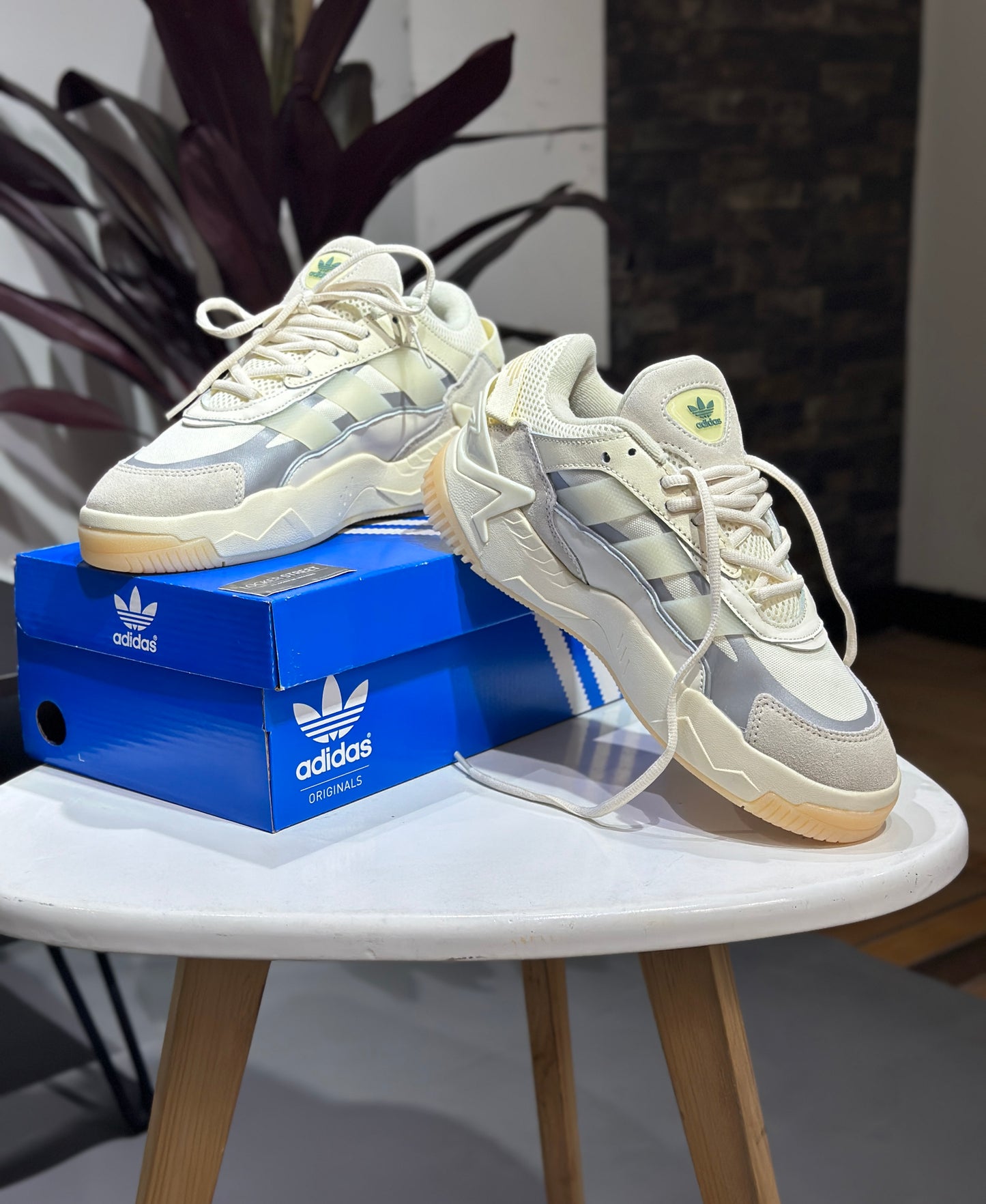 Adidas Adi2000