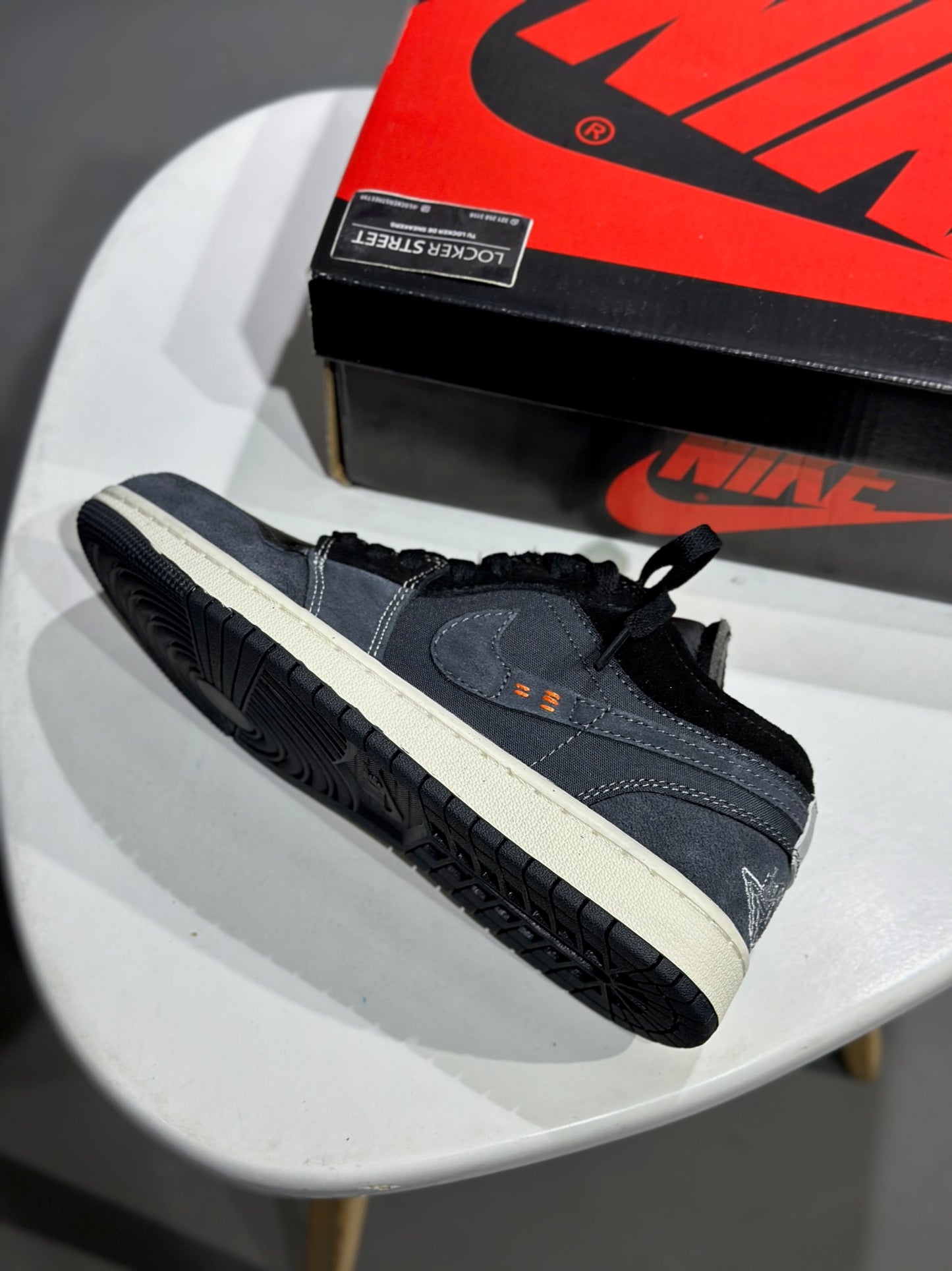 Air Jordan 1 Low SE Craft