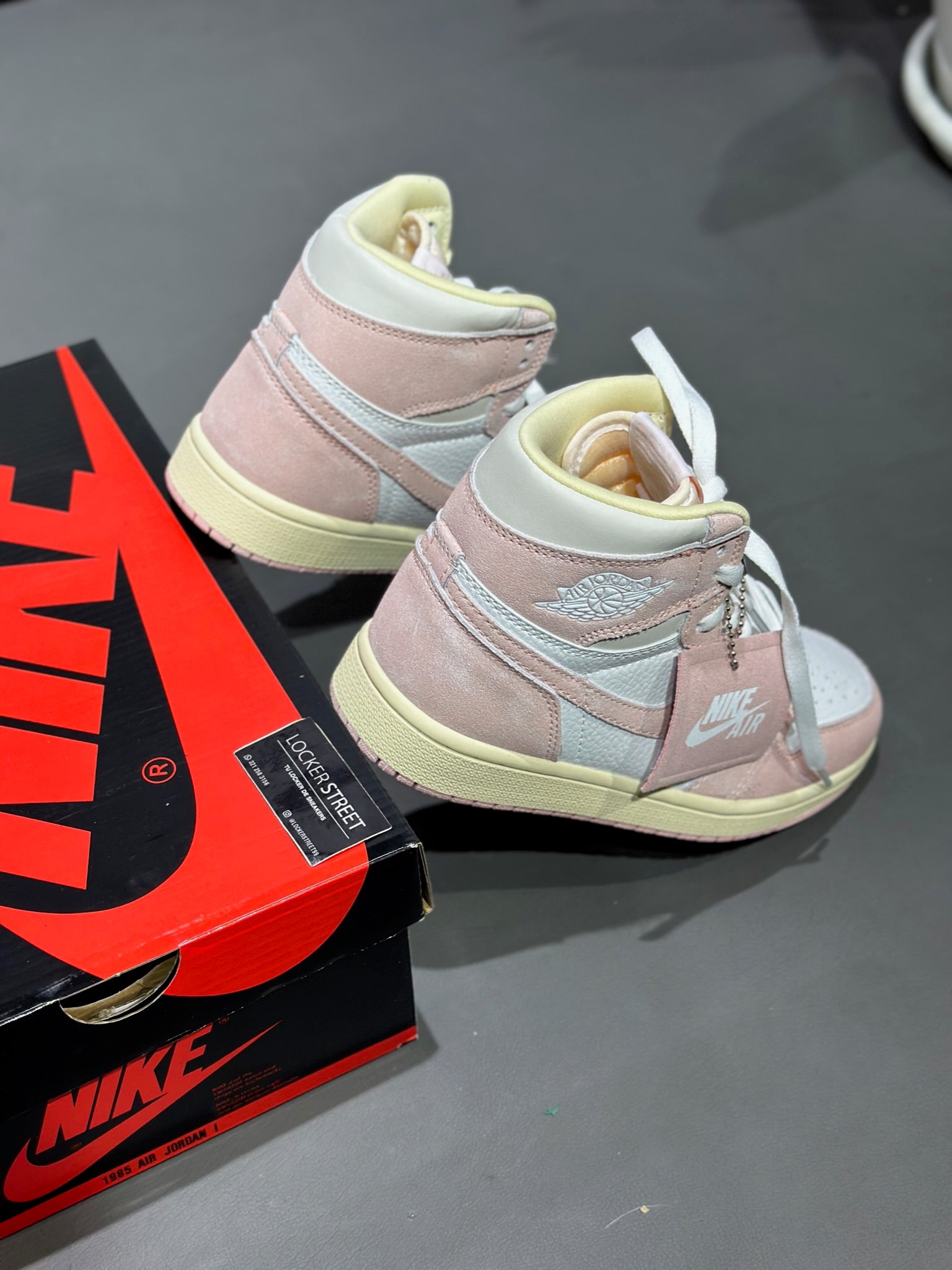 Air Jordan High OG Washed Pink - Main Image